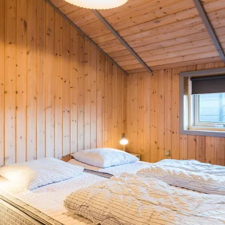 4 Person In Henne Vakantiehuis