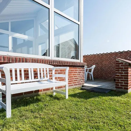 4 Person In Henne * Henne Strand