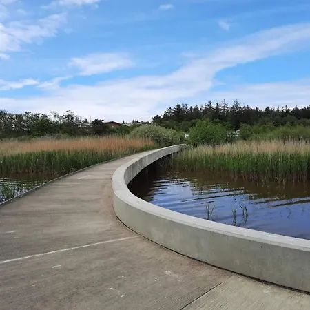 4 Person In Henne Vakantiehuis *