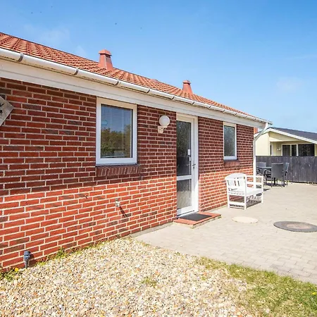 4 Person In Henne Ferienhaus *