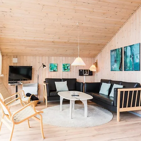 Ferienhaus 4 Person In Henne Henne Strand
